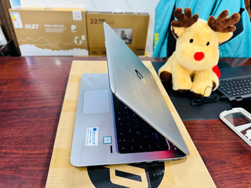 HP Elitebook Folio 1040 G3 (Core i5 6300U, 8GB, 256GB, 14 inch, QHD, Touch)-12