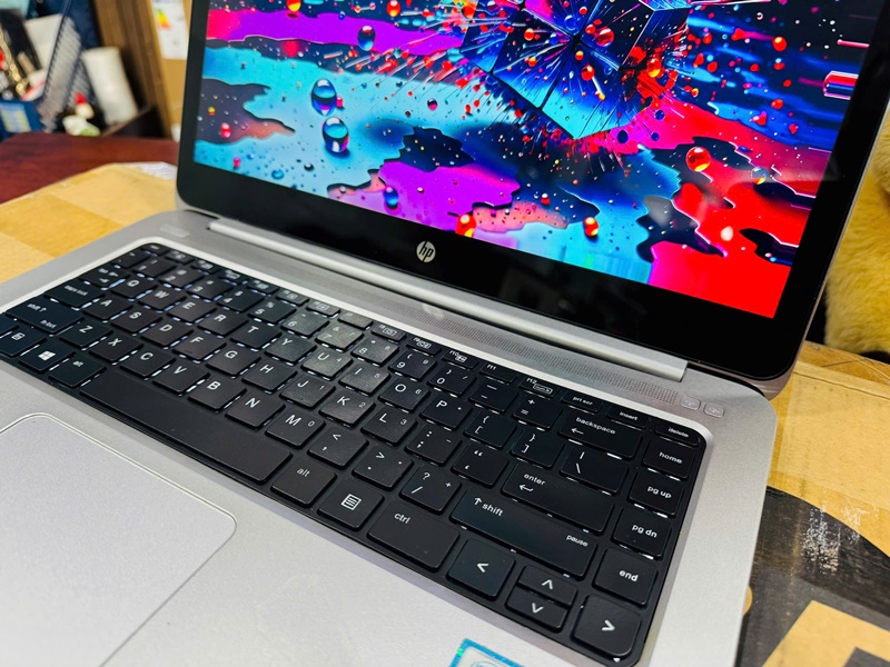 HP Elitebook Folio 1040 G3 (Core i5 6300U, 8GB, 256GB, 14 inch, QHD, Touch)-5