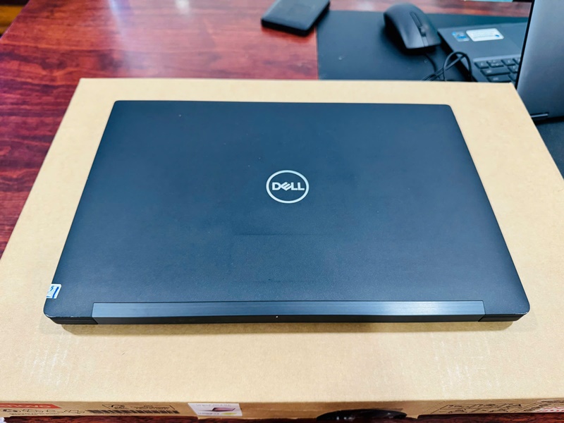 Dell Latitude 7490 (Core i5 8350U, 8GB, 256GB, 14 inch, FHD, Touch)-13