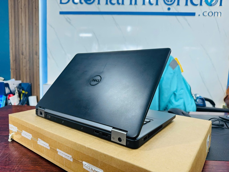 Dell Latitude E5470 (Core i7 6820HQ, 8GB, 256GB, 14 inch, FHD)-10