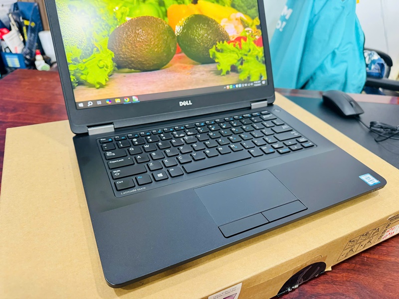 Dell Latitude E5470 (Core i7 6820HQ, 8GB, 256GB, 14 inch, FHD)-6