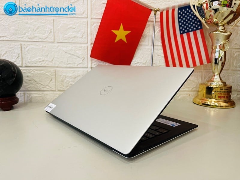 thiết kế Dell XPS 13 7390