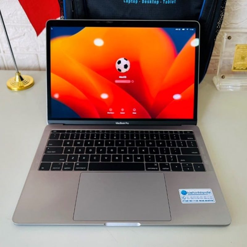 セッキー様】MacBookPro13 inch2017 i5 8GB256GB 若けれ