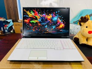 Dell Alienware Area 51M R1 (Core i9 9900HK, 32GB, 512GB, RTX 2080 8GB, 17.3 inch, FHD, 144Hz)