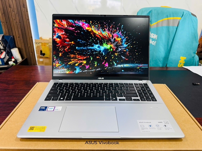 ASUS Vivobook 16 A1607CA (Ultra 5 225H, 16GB, 512GB, 16 inch, WUXGA)