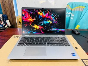 Dell Precision 3571 (Core i9 12900H, 16GB, 512GB, NVIDIA T600, 15.6 inch, Full HD)