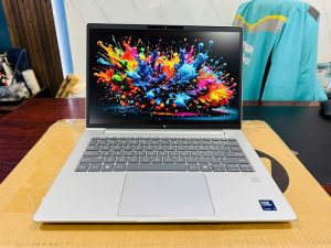 HP Elitebook 640 G11 (Ultra 5 135U, 16GB, 256GB, 14 inch, WUXGA)