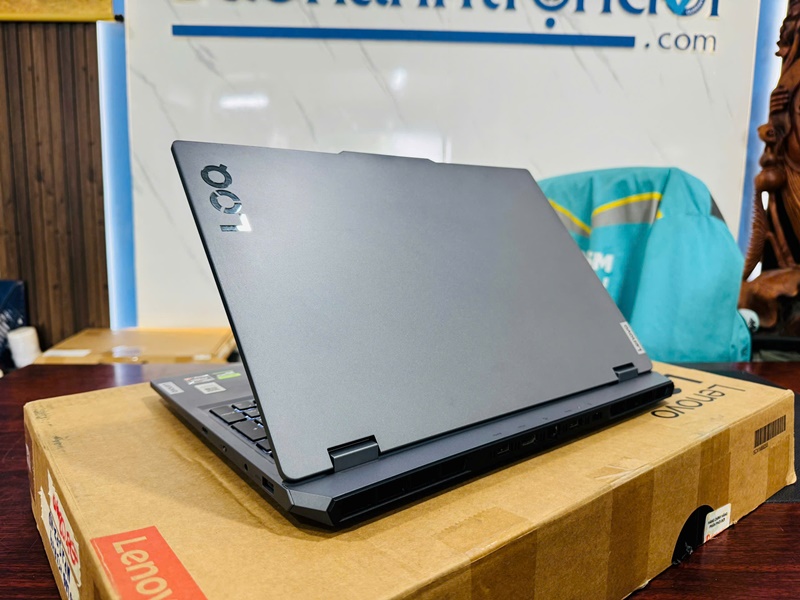 Lenovo LOQ 15ARP9 (Ryzen 7 7435HS, 24GB, 512GB, RTX 4050, 15.6 inch, FHD ,144Hz)