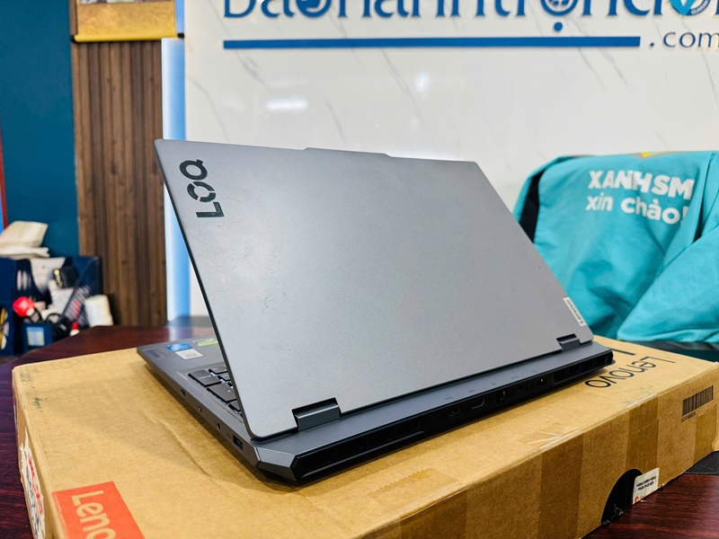 Lenovo LOQ 15IRX9 (Core i5 13450HX, 16GB, 512GB, RTX 3050 6GB, 15.6 inch, FHD ,144Hz)