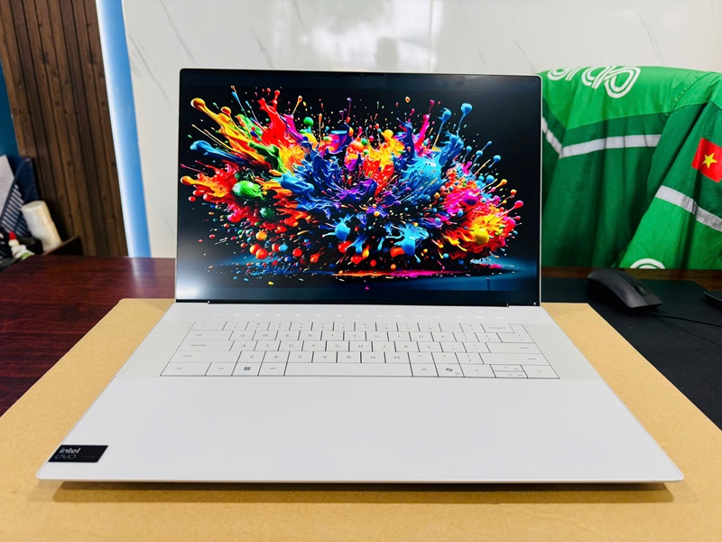 Dell XPS 16 9640 (Ultra 7 155H, 32GB, 512GB, RTX 4060 8GB, 16.3 inch, WUXGA)