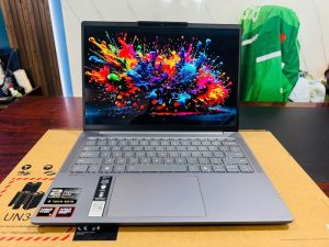 Lenovo IdeaPad Slim 5 OLED 14AHP10 (Ryzen 7 8845HS, 32GB, 512GB, 14 inch, WUXGA)