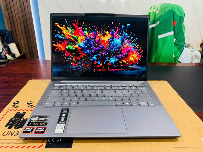 Lenovo IdeaPad Slim 5 OLED 14AHP10 (Ryzen 7 8845HS, 32GB, 512GB, 14 inch, WUXGA)