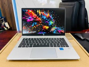 HP ProBook 430 G8 (Core i5 1135G7, 8GB, 256GB, 13.3 inch, Full HD)