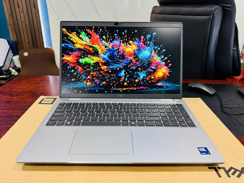 Dell Precision 3591 (Ultra 7 155H, 16GB, 512GB, 15.6 inch, Full HD)