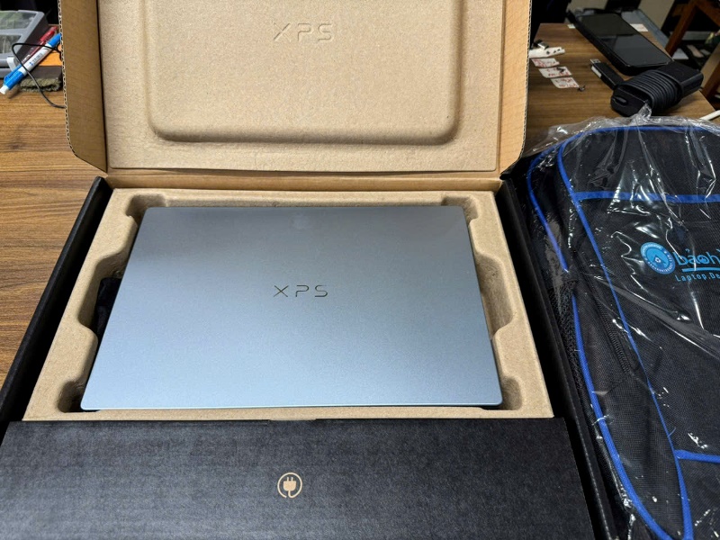 [New Seal] Dell XPS 13 DX13260 (Core™ 5 320, 16GB, 512GB, 13.4 inch, 2.5K, Touch)