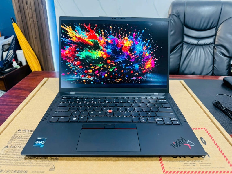 Lenovo ThinkPad X1 Carbon Gen 11 (Core i7 1355U, 16GB, 512GB, 14 inch, WUXGA)